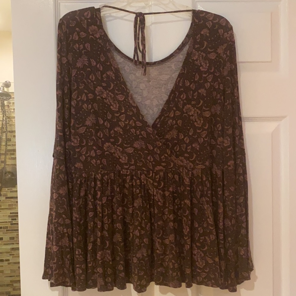 American Eagle peplum top - Picture 2 of 5